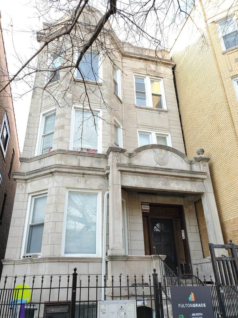 1452 Fairfield Avenue - Photo 1