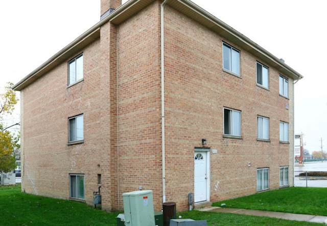 9602 Golf Terrace - Photo 1