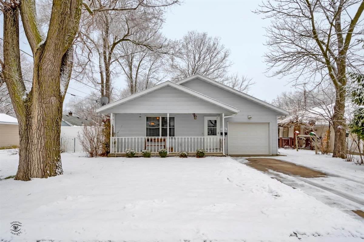 1216 Spruce Street - Photo 1