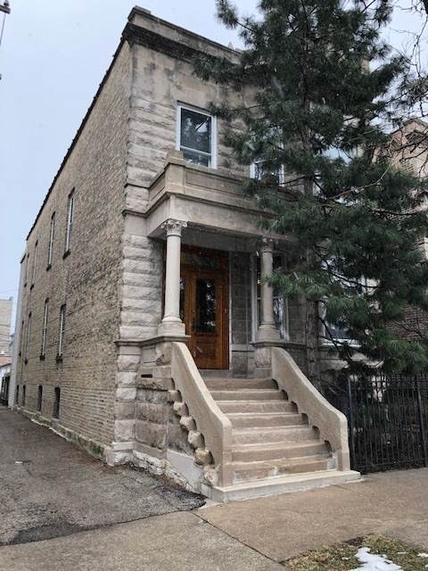 2417 Sawyer Avenue - Photo 1