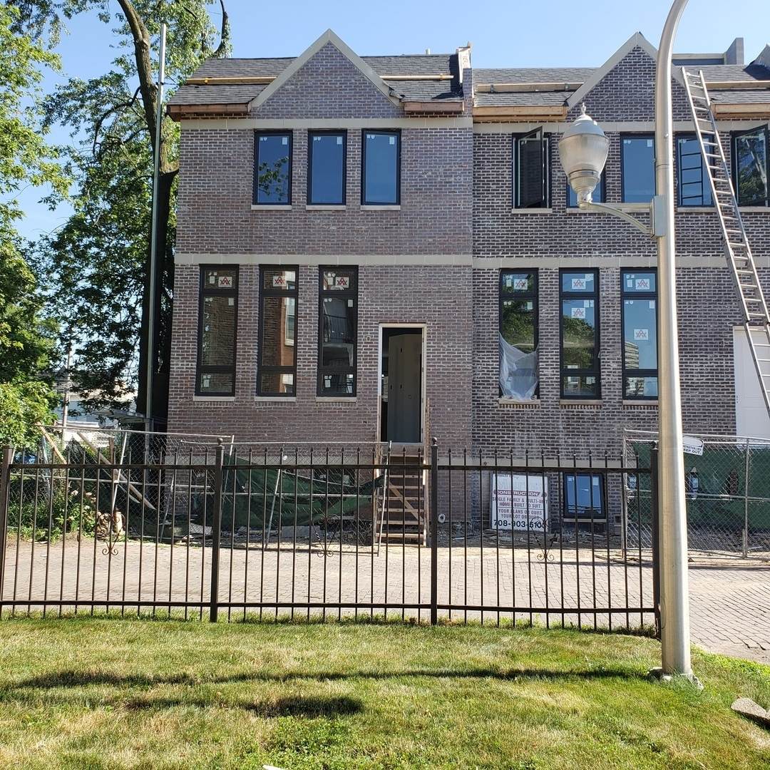 4336 Vernon Avenue - Photo 1
