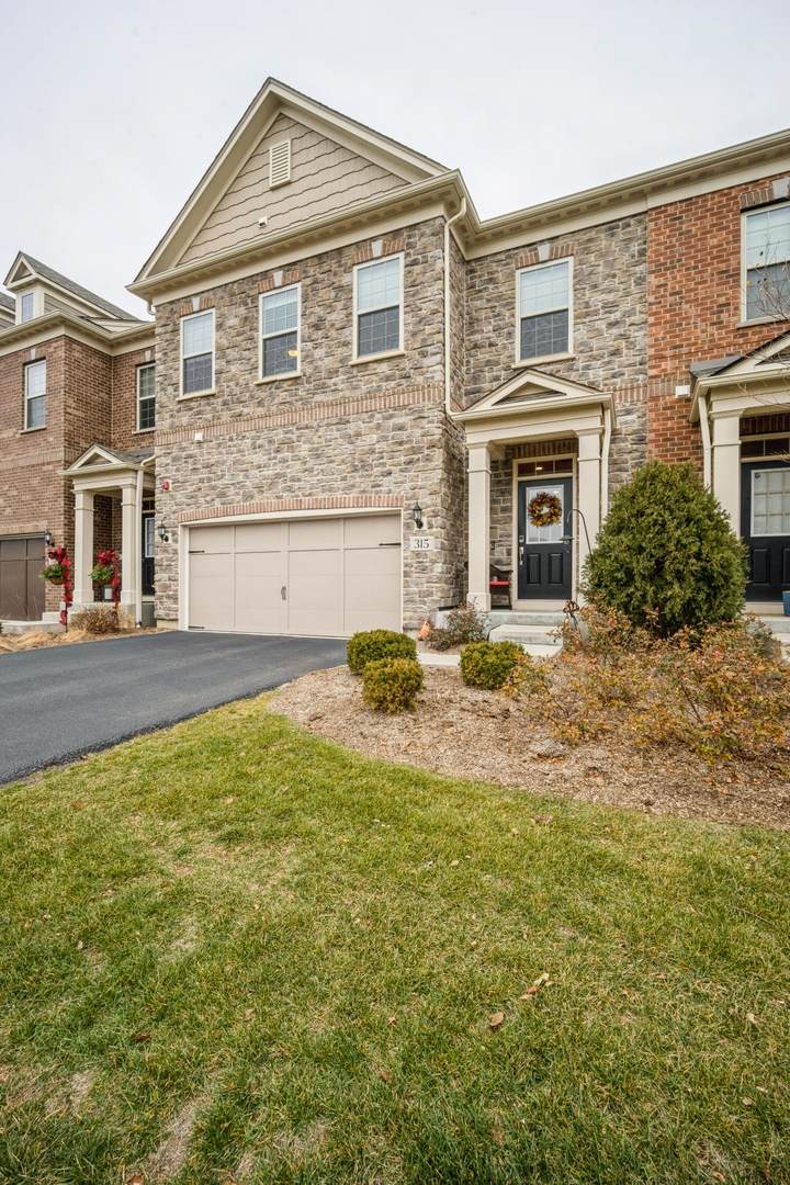 315 Camberley Lane - Photo 1