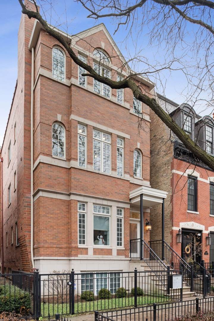 2019 Racine Avenue - Photo 1