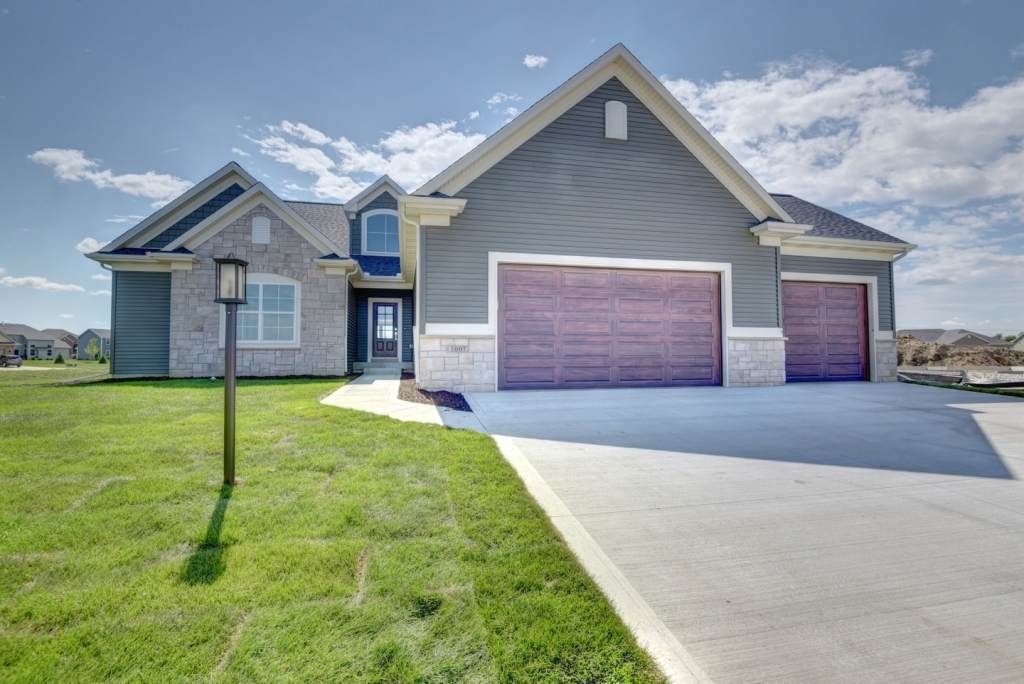5007 Abbey Fields Drive - Photo 1