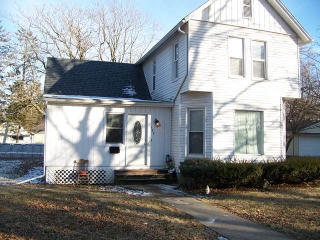 527 4TH Street - Photo 1