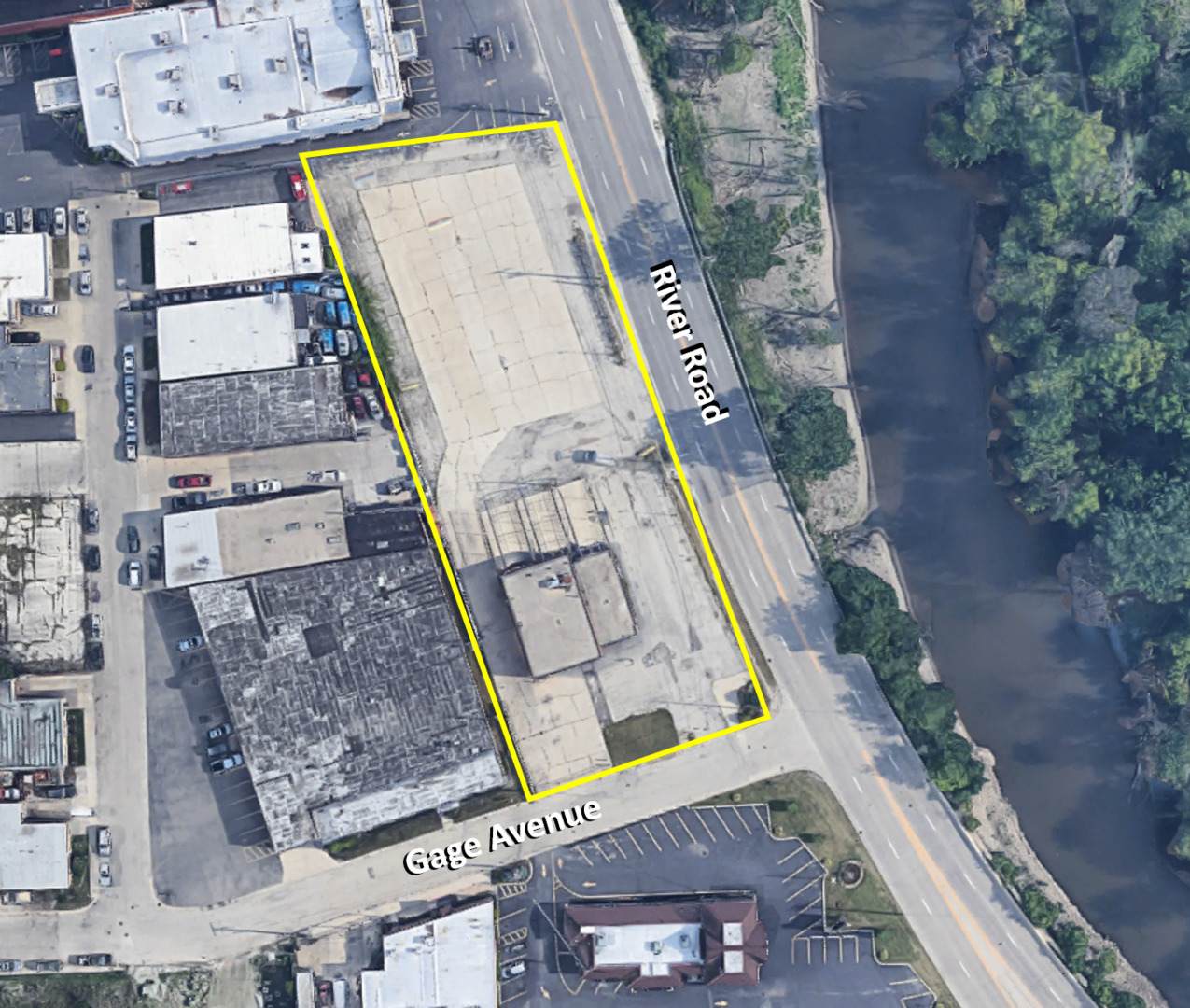 3320 River Road - Photo 1