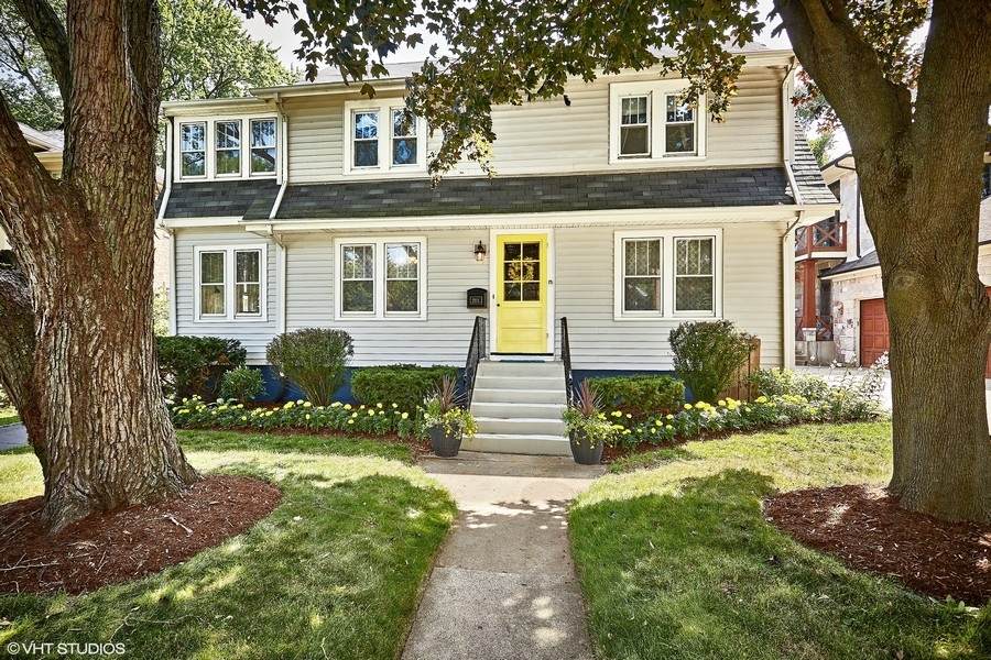 2111 Wilmette Avenue - Photo 1