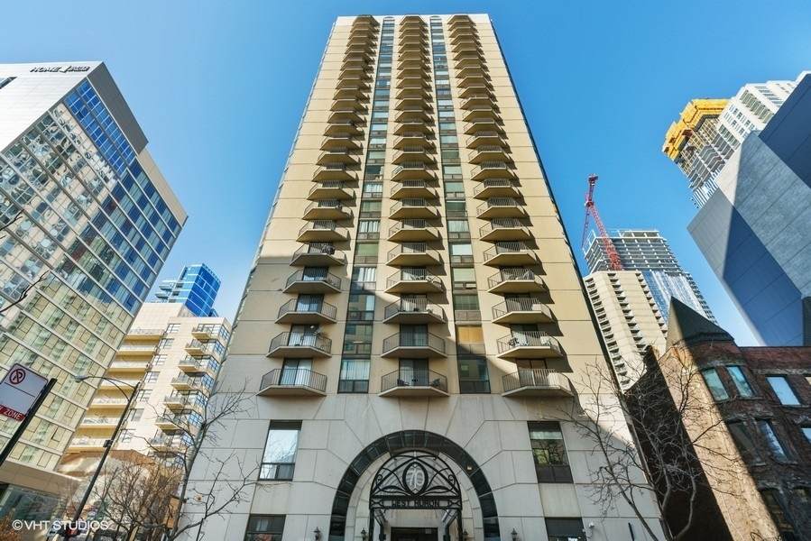 70 Huron Street - Photo 1