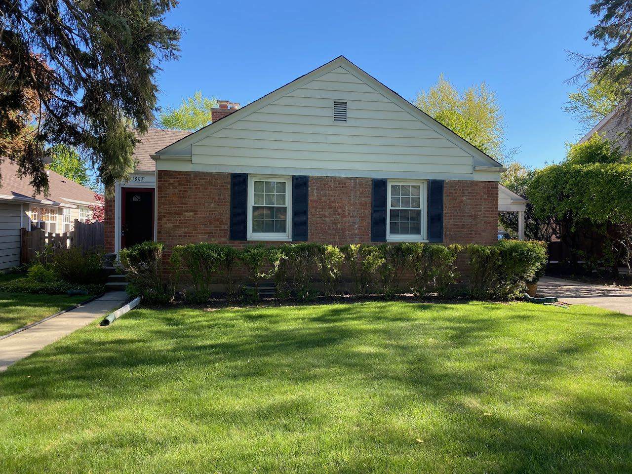 1807 Oak Avenue - Photo 1