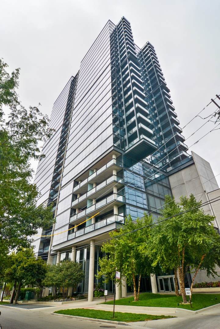 860 Blackhawk Street - Photo 1