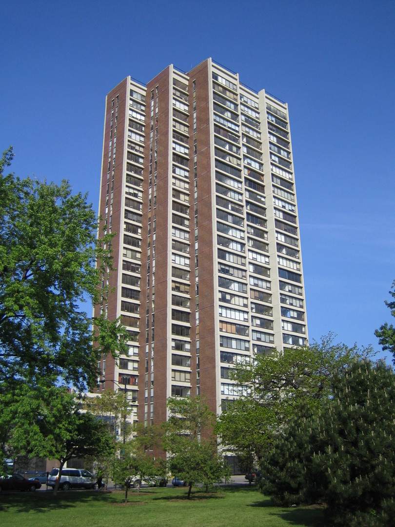 1850 Clark Street - Photo 1