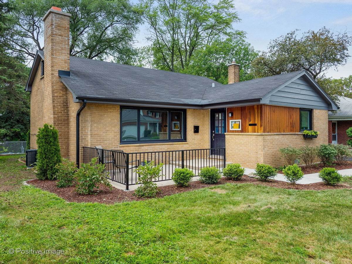 940 Monroe Street - Photo 1