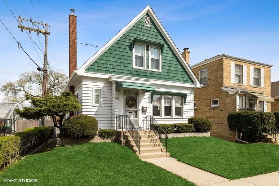 936 Clarence Avenue - Photo 1