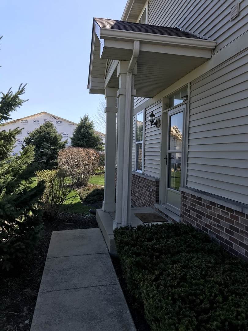 27545 Porto Lane - Photo 1