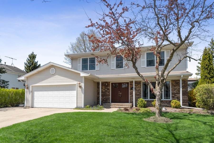620 Highland Grove Drive - Photo 1