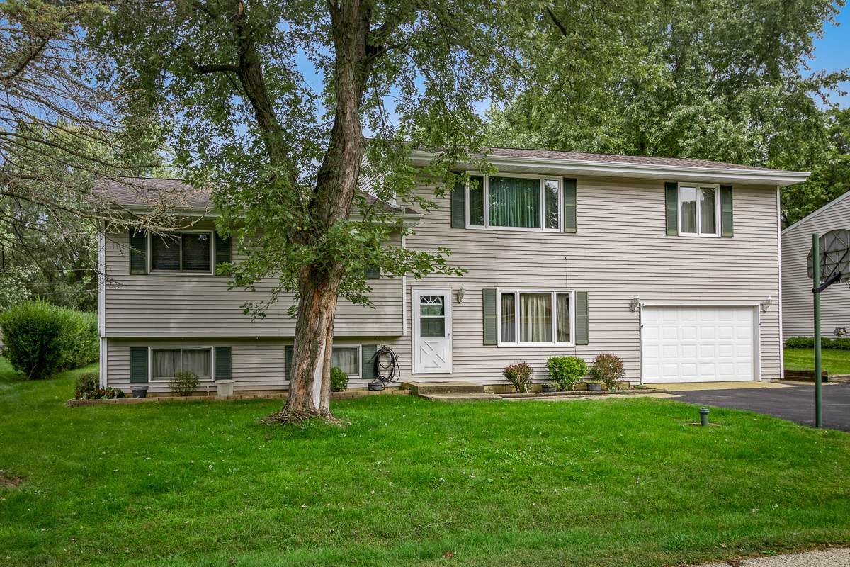 1106 Quincy Avenue - Photo 1