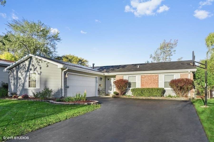 325 Pebblecreek Drive - Photo 1
