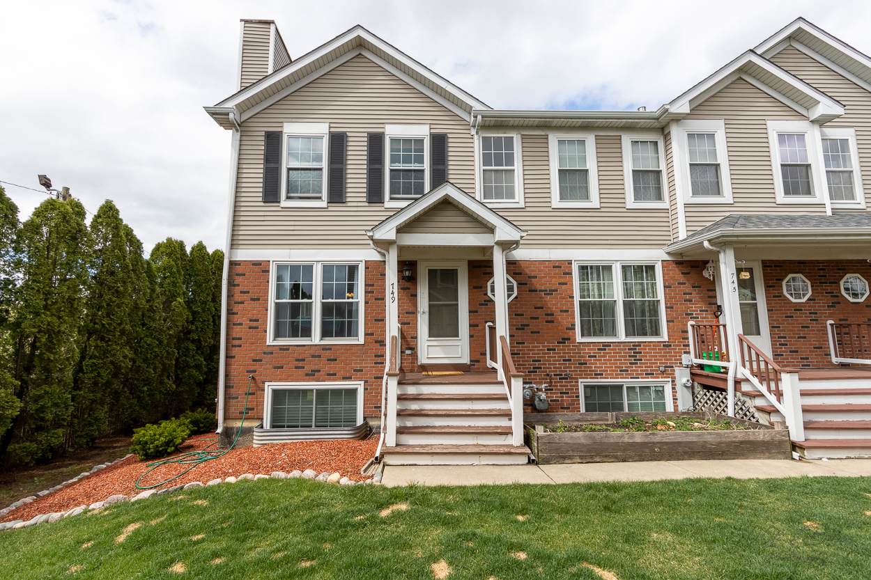 749 Tiffany Court - Photo 1