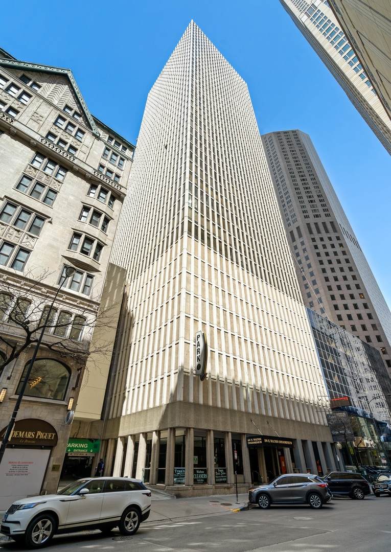 100 Walton Street - Photo 1