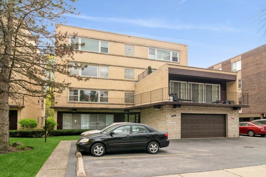 949 Pleasant Street - Photo 1