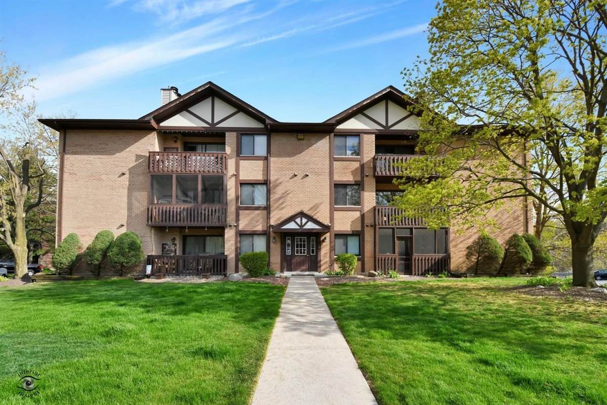 6015 Lakeside Place - Photo 1