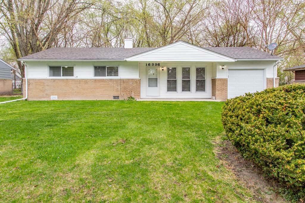16336 Spaulding Avenue - Photo 1