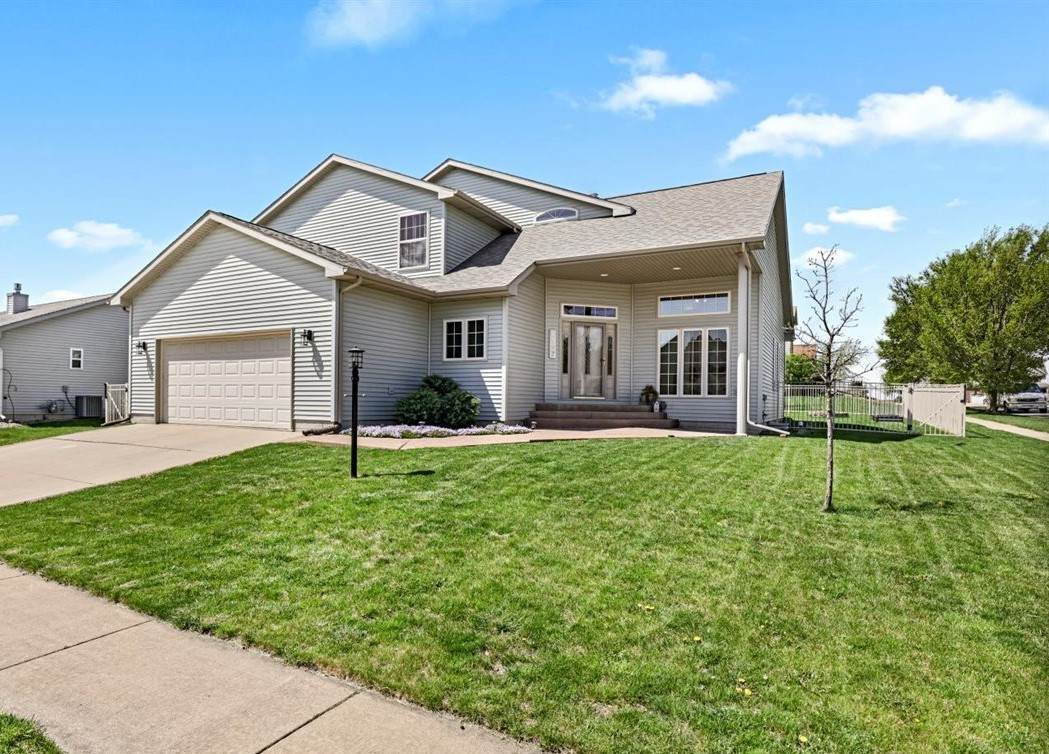 3307 Deer Ridge Drive - Photo 1