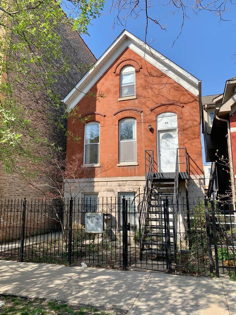 916 Francisco Avenue - Photo 1