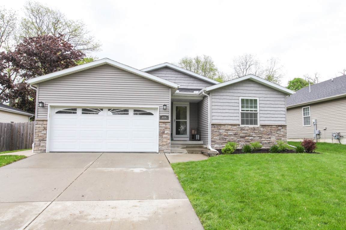 404 Mclean Street - Photo 1