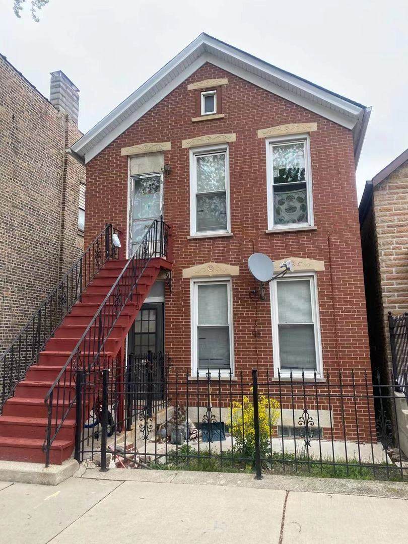 2823 Emerald Avenue - Photo 1