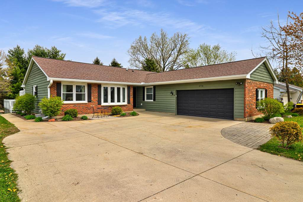 5718 Marietta Drive - Photo 1