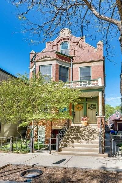 2200 Leavitt Street - Photo 1