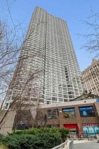 405 Wabash Avenue - Photo 1