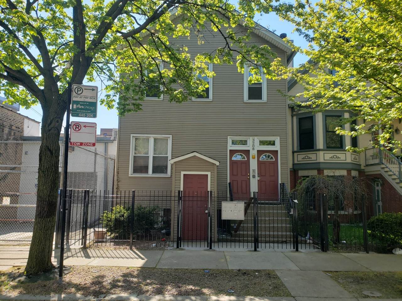 3208 Seminary Avenue - Photo 1