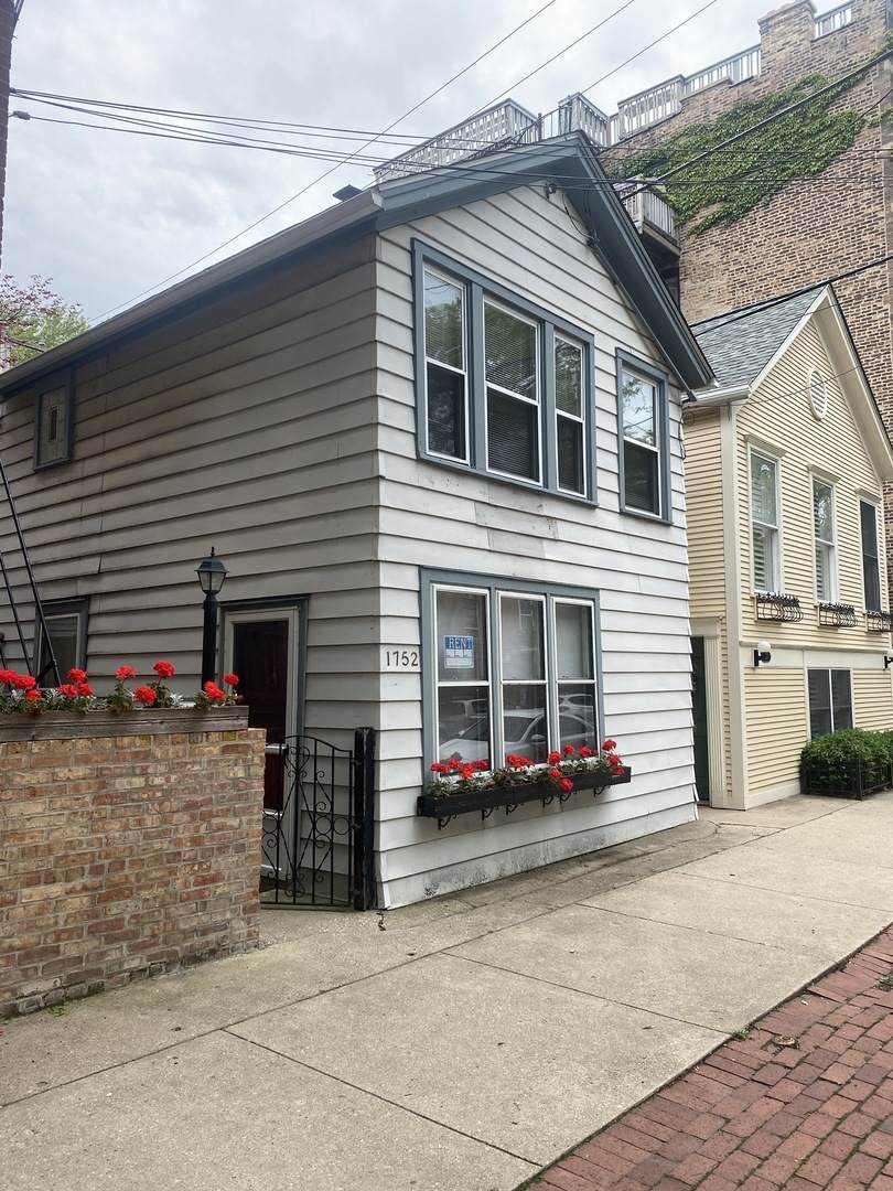 1752 North Park Avenue - Photo 1