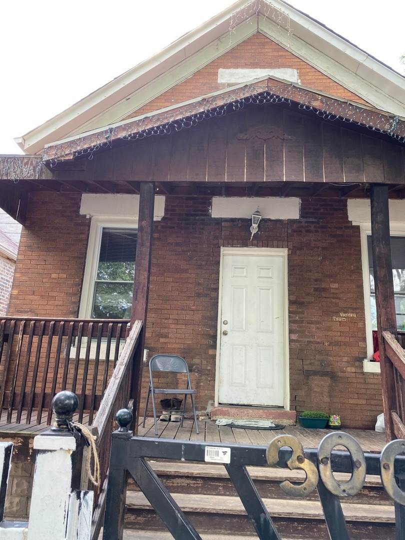 3002 Harding Avenue - Photo 1