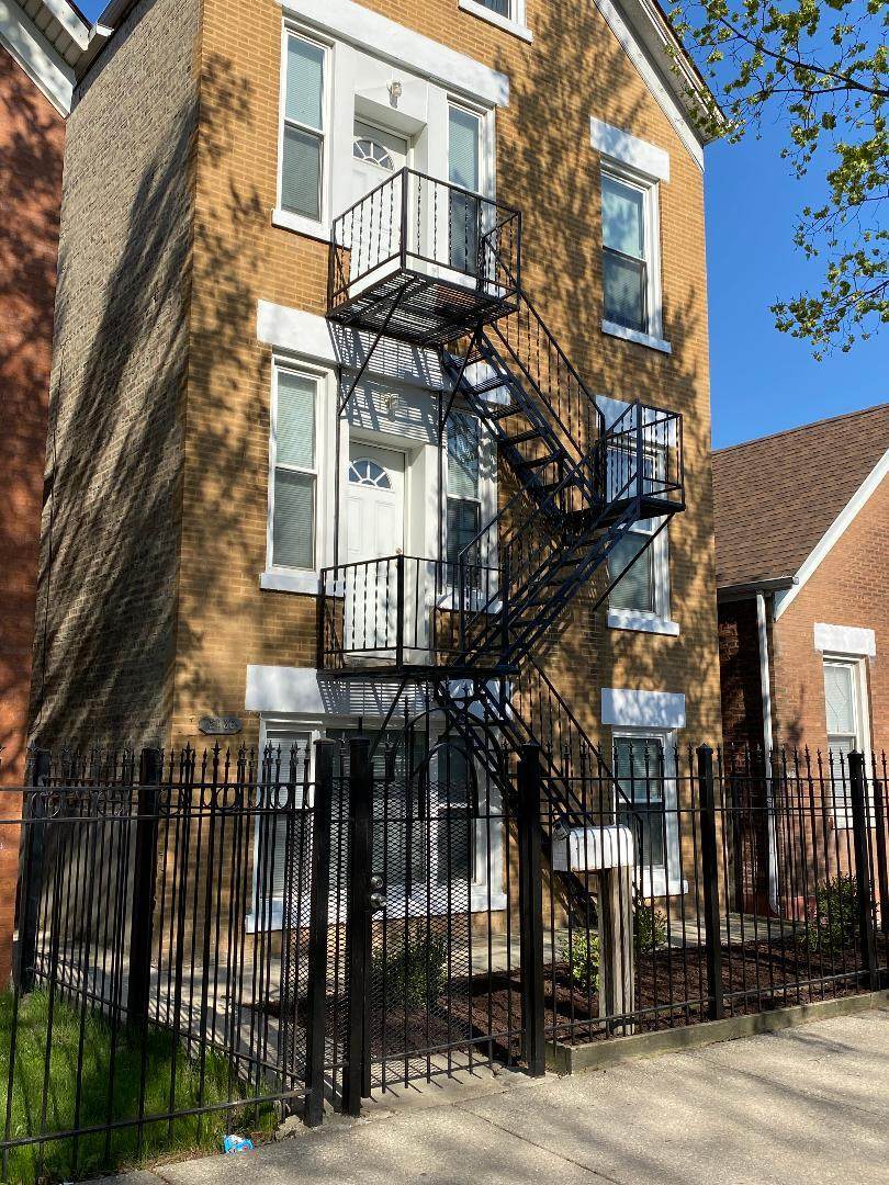 2436 Homan Avenue - Photo 1