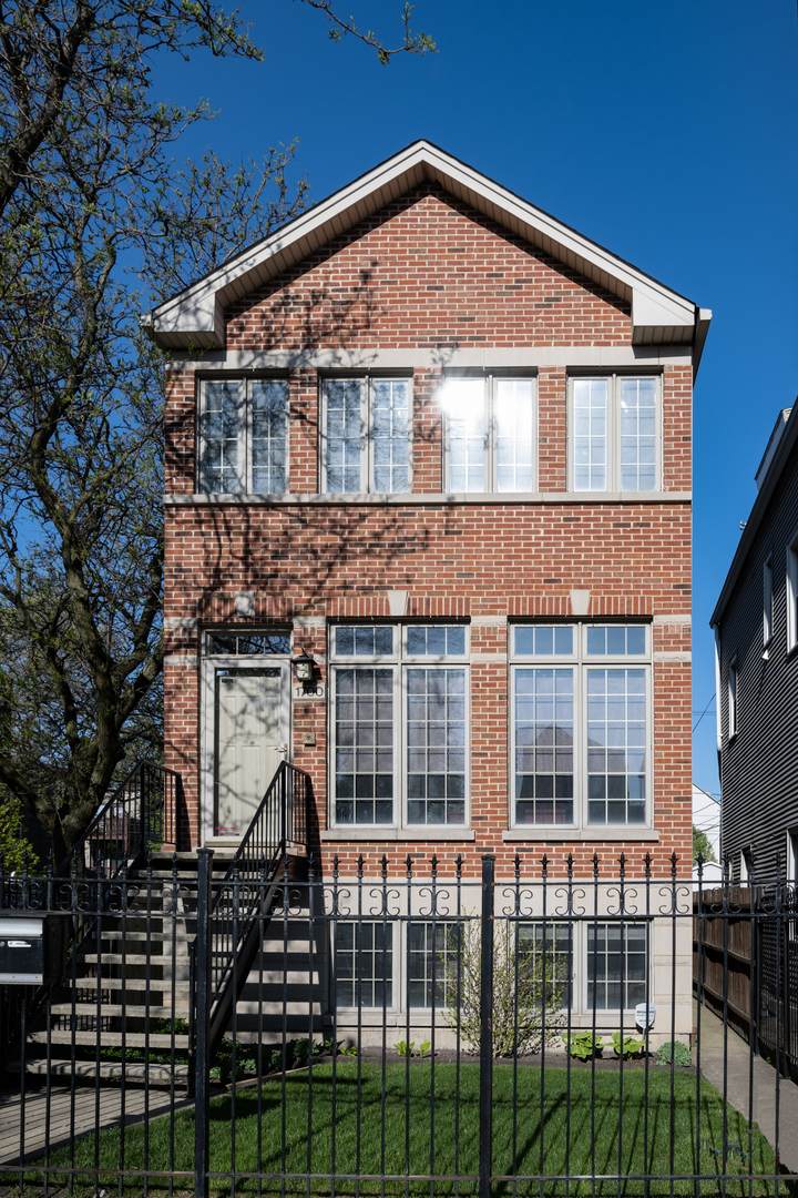 1700 Rockwell Street - Photo 1