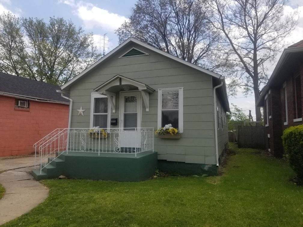 944 3rd Street - Photo 1