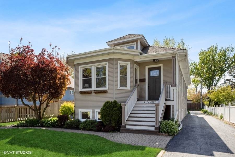 220 Oak Street - Photo 1
