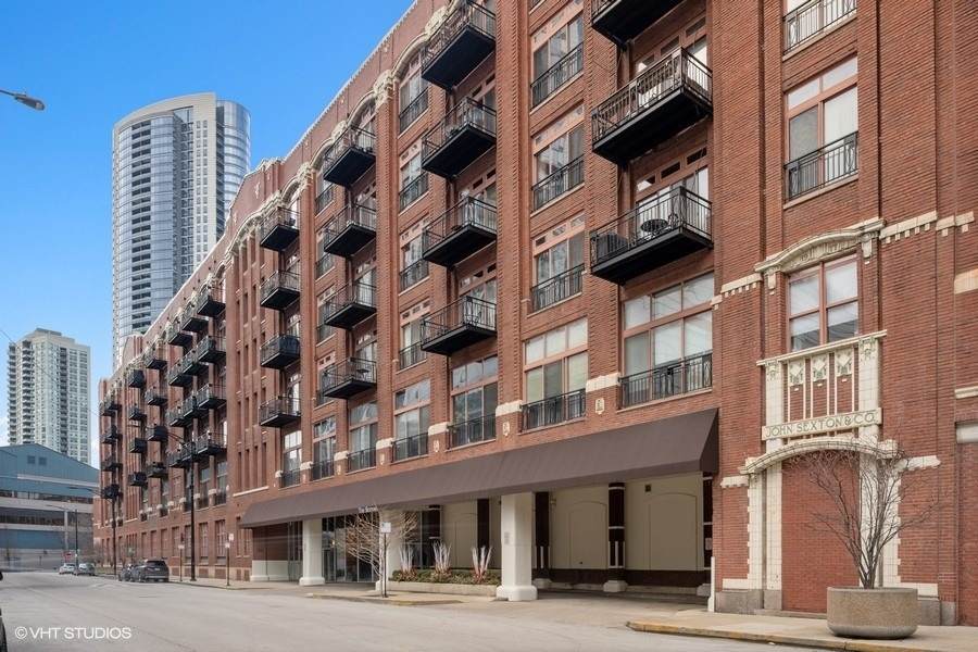 360 Illinois Street - Photo 1