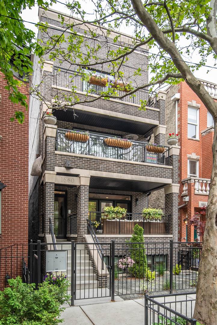 1660 Dayton Street - Photo 1