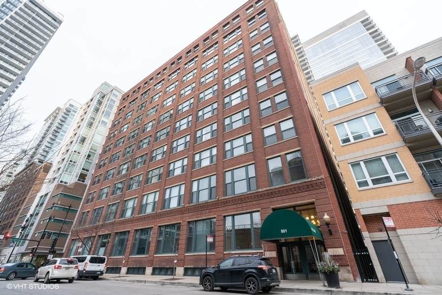 801 Wells Street - Photo 1