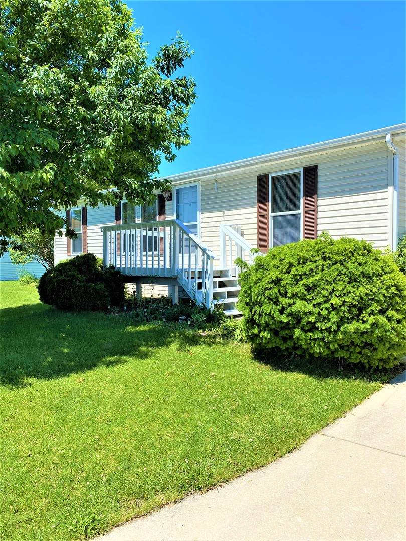 448 Meadowlark Circle - Photo 1