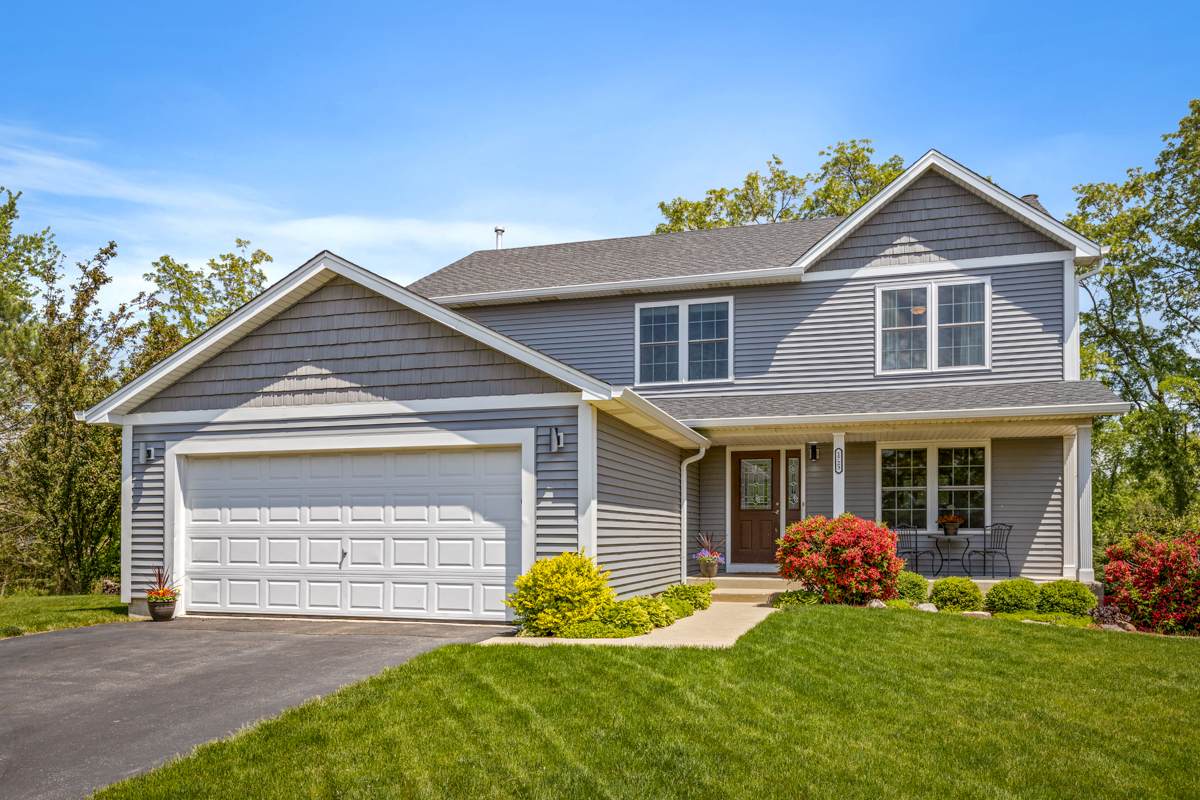 1723 Cherry Court - Photo 1