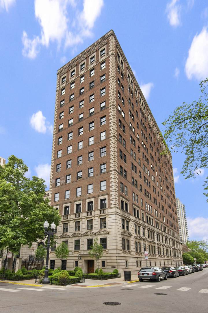 1366 Dearborn Street - Photo 1
