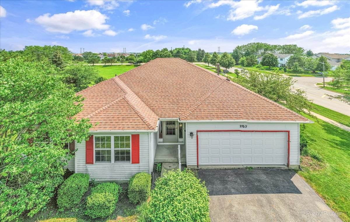207 Alexandra Court - Photo 1