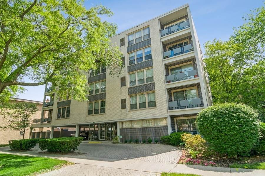 1535 Park Avenue - Photo 1