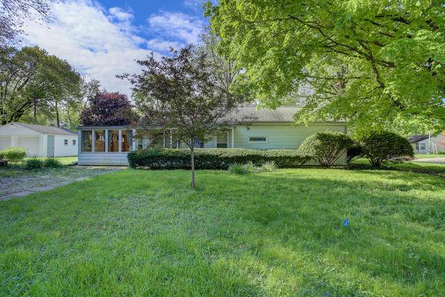 1607 Sheridan Road - Photo 1