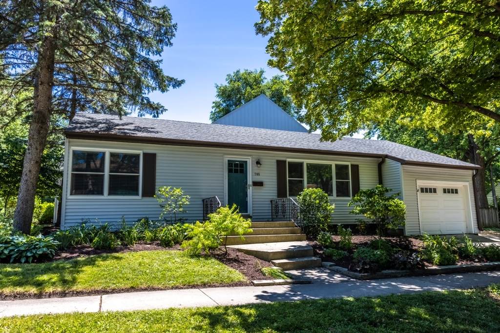 705 Grant Street - Photo 1